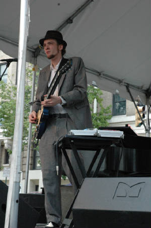 BigBoyLittleBandpics/MattatArtscape09.JPG